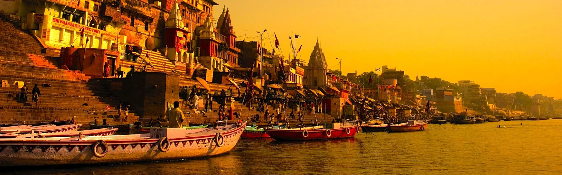 Book Your 2  Nights / 3 Days Varanasi and Ayodhya Tour with Travel Ginie Tours